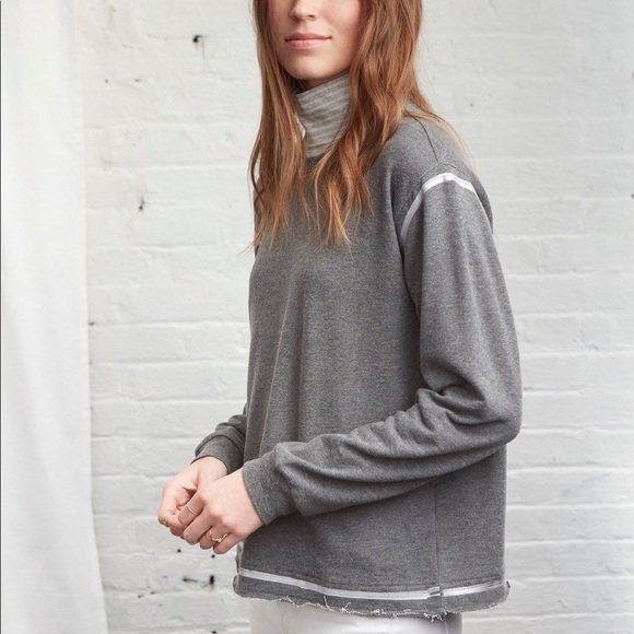 Grey State Penelope Pullover - Picture 2 of 4